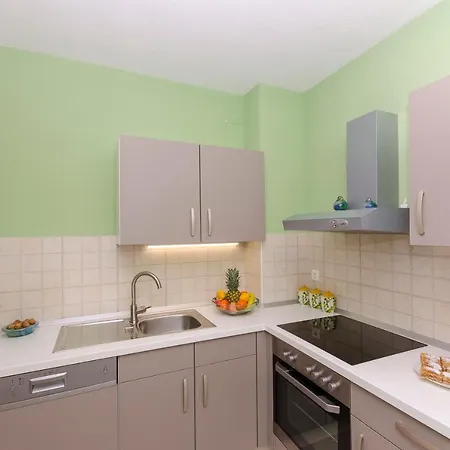 Holiday home Lucija With Swimming Pool Tugare