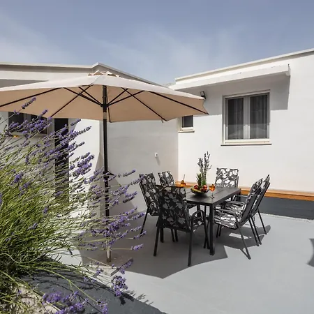 Holiday home Lucija With Swimming Pool *