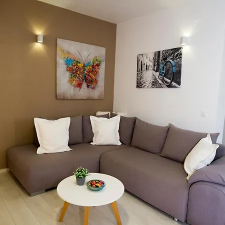 Holiday home Lucija With Swimming Pool