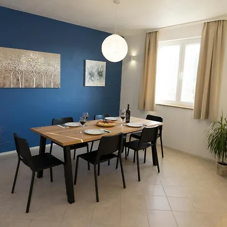 Holiday home Lucija With Swimming Pool Tugare